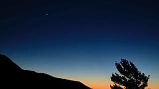 Los dos gigantes del Sistema Solar están ya muy cerca estos días. 