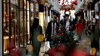 Улицы Лондона накануне Рождества