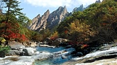 Kuzey Kore'nin turistik Kumgang Dağı bölgesi