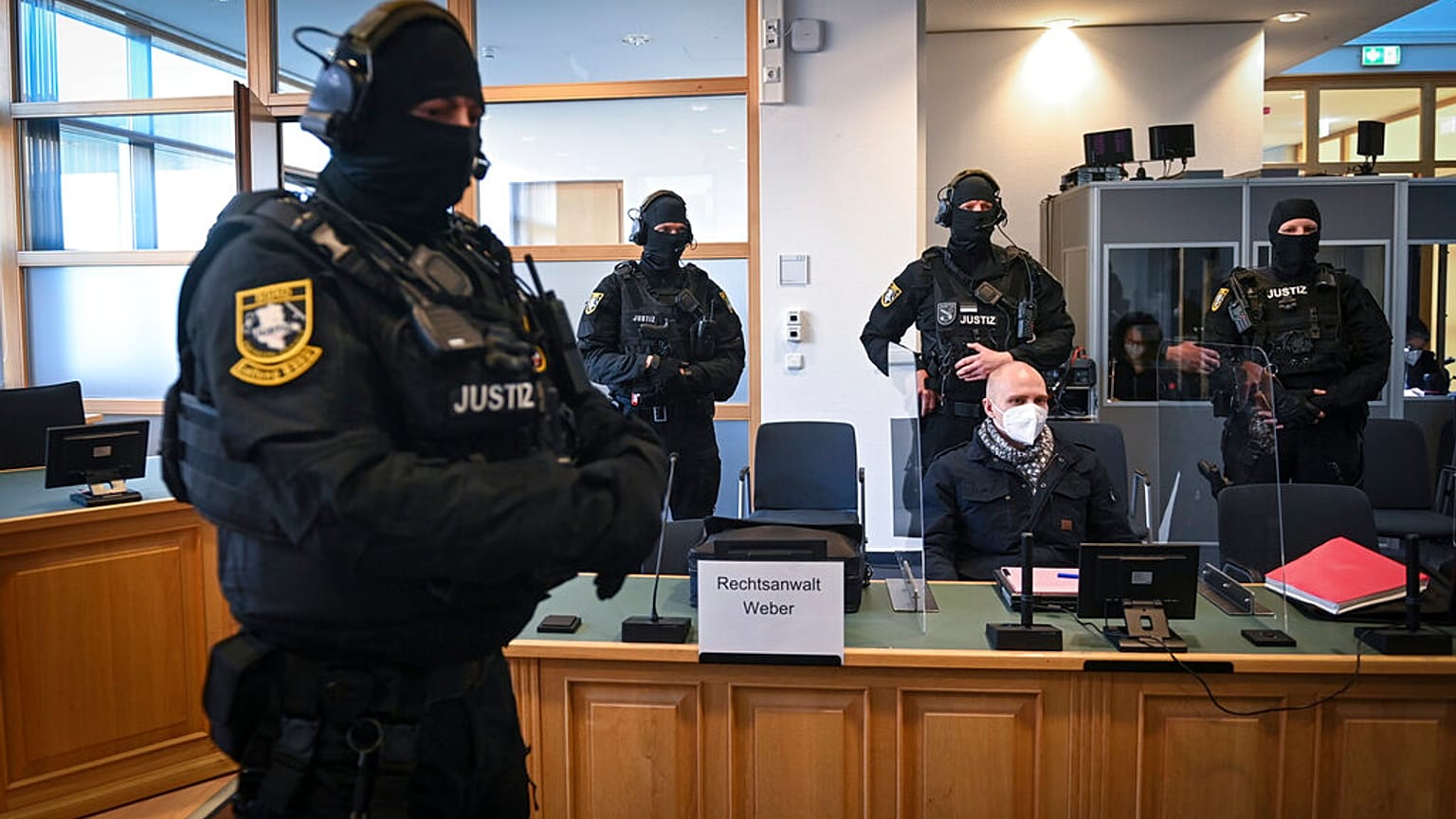 Ergastolo per l'estremista di destra autore dell'attacco di Halle in cui morirono due persone