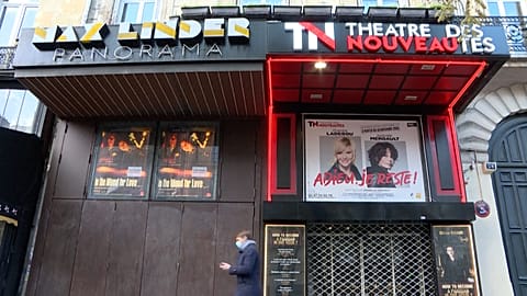 Cinéma MaxLinder and the Théâtre des nouveautés, both closed