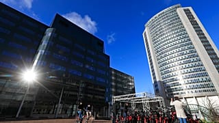 L'Agence Européenne des Médicaments, dont les locaux sont à Amsterdam