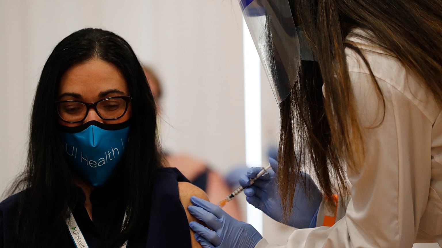 OMS: Vaccino OK anche con la variante del virus