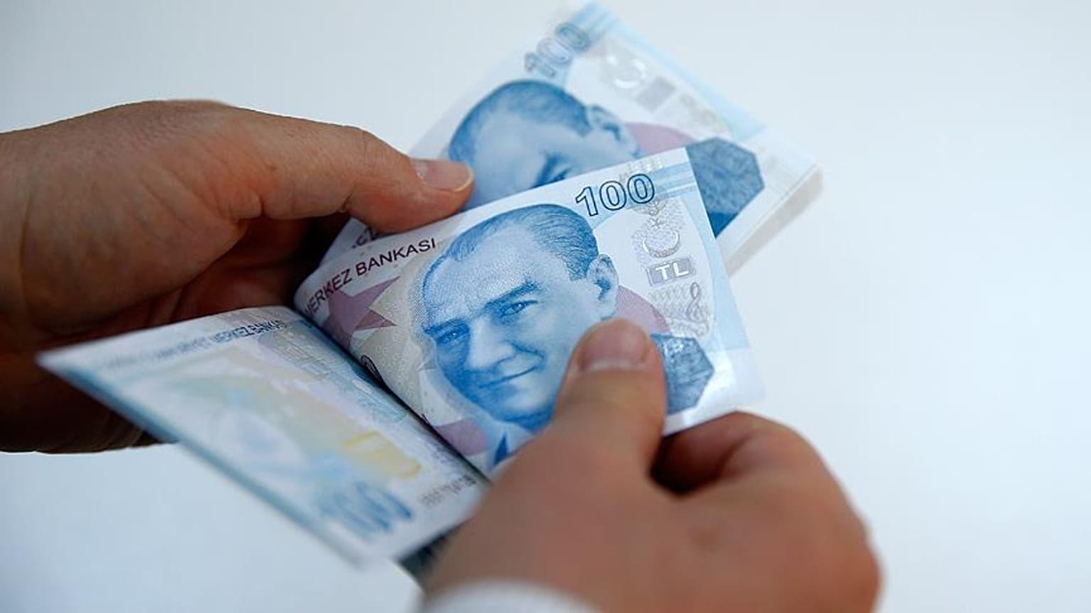 Asgari ücret tartışmaları