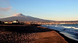 Tuesdad evening's earthquake in Sicily came amid eruptions in the island's Mount Etna