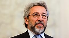Journalist Can Dündar 2016 in Deutschland. 