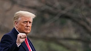 Trump a Fehét Ház udvarában