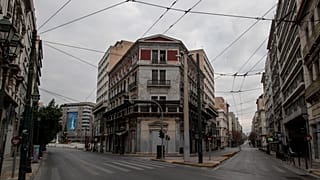 Covid-19 : vers un confinement plus strict à Athènes et dans sa région