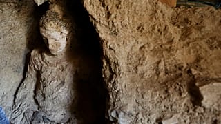 Afganistan'ın başkenti Kabil'in 40 km güneybatısında yer alan Mes Aynak Vadisi'nde keşfedilen bir Buda heykeli