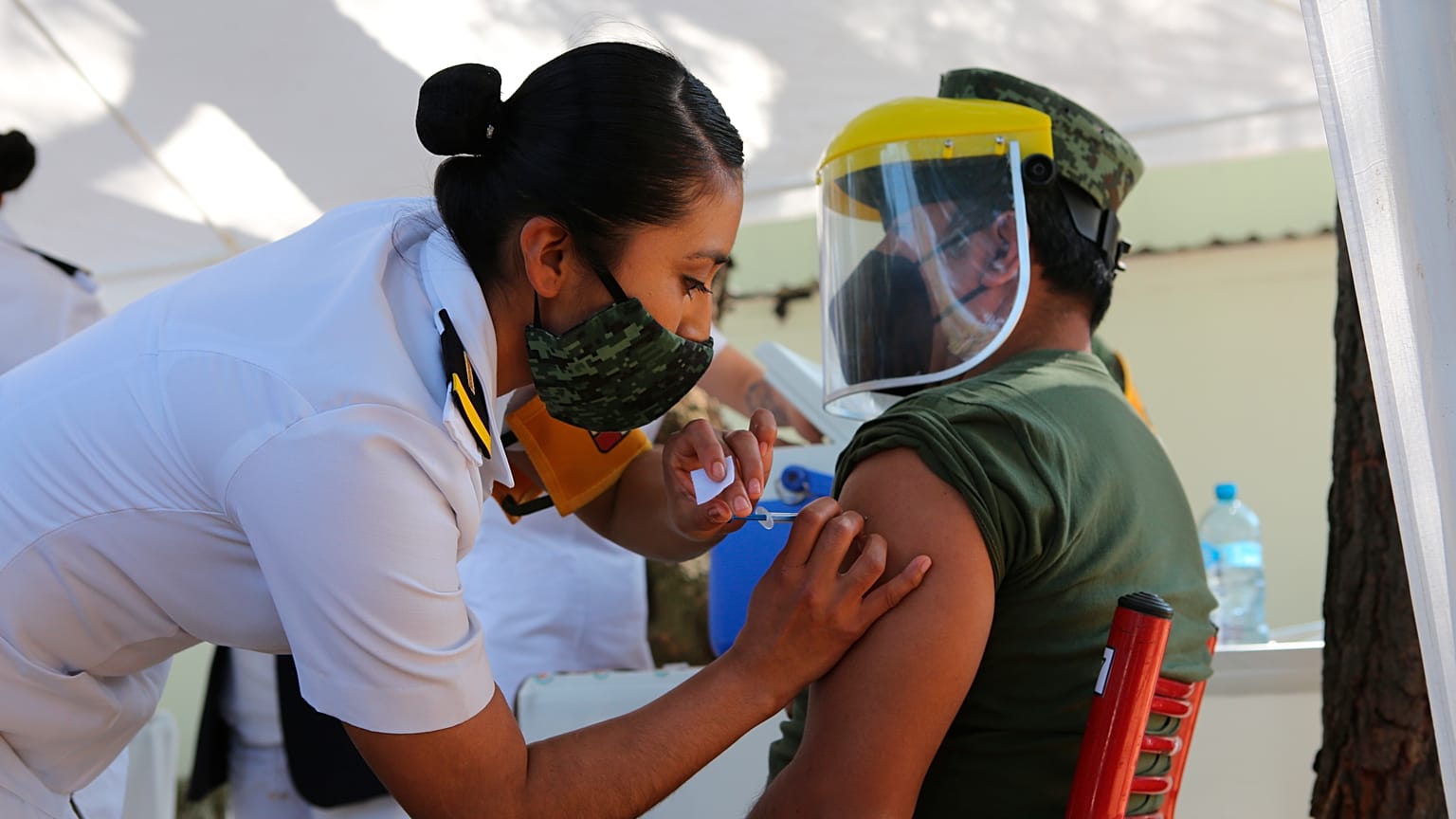 México fue el primer país en comenzar la campaña de vacunación en América Latina.