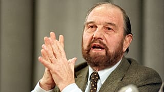 George Blake in una foto scattata durante una conferenza a Mosca nel 1992