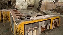 Un comptoir excavé à Pompéi
