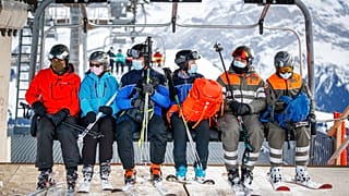Auf dem Weg zur Piste in Villars-sur-Ollons in der Schweiz