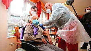 تزریق واکسن کرونا در آلمان