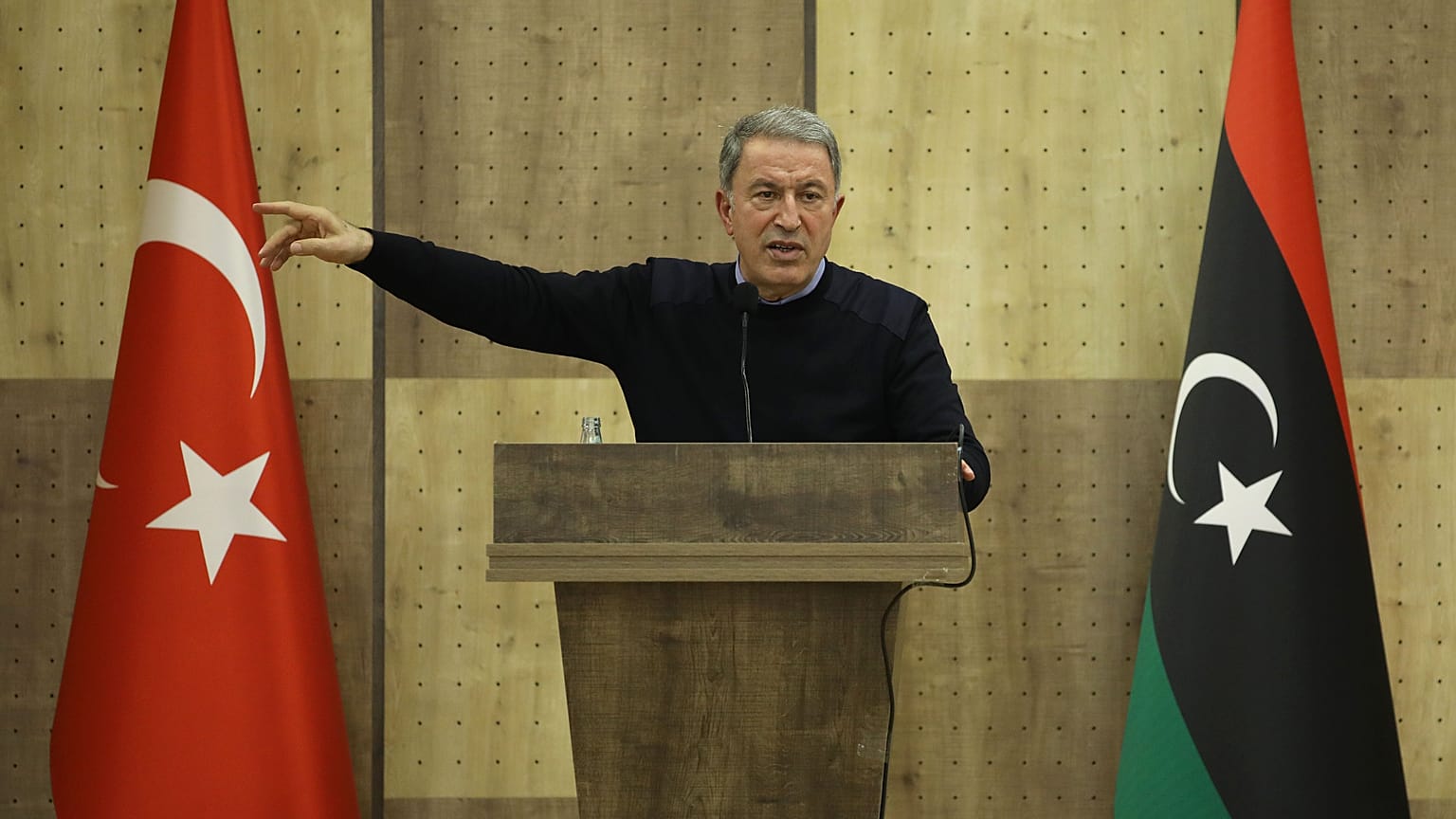 Milli Savunma Bakanı Hulusi Akar