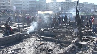 Un camp de réfugiés syriens incendié dans le nord du Liban