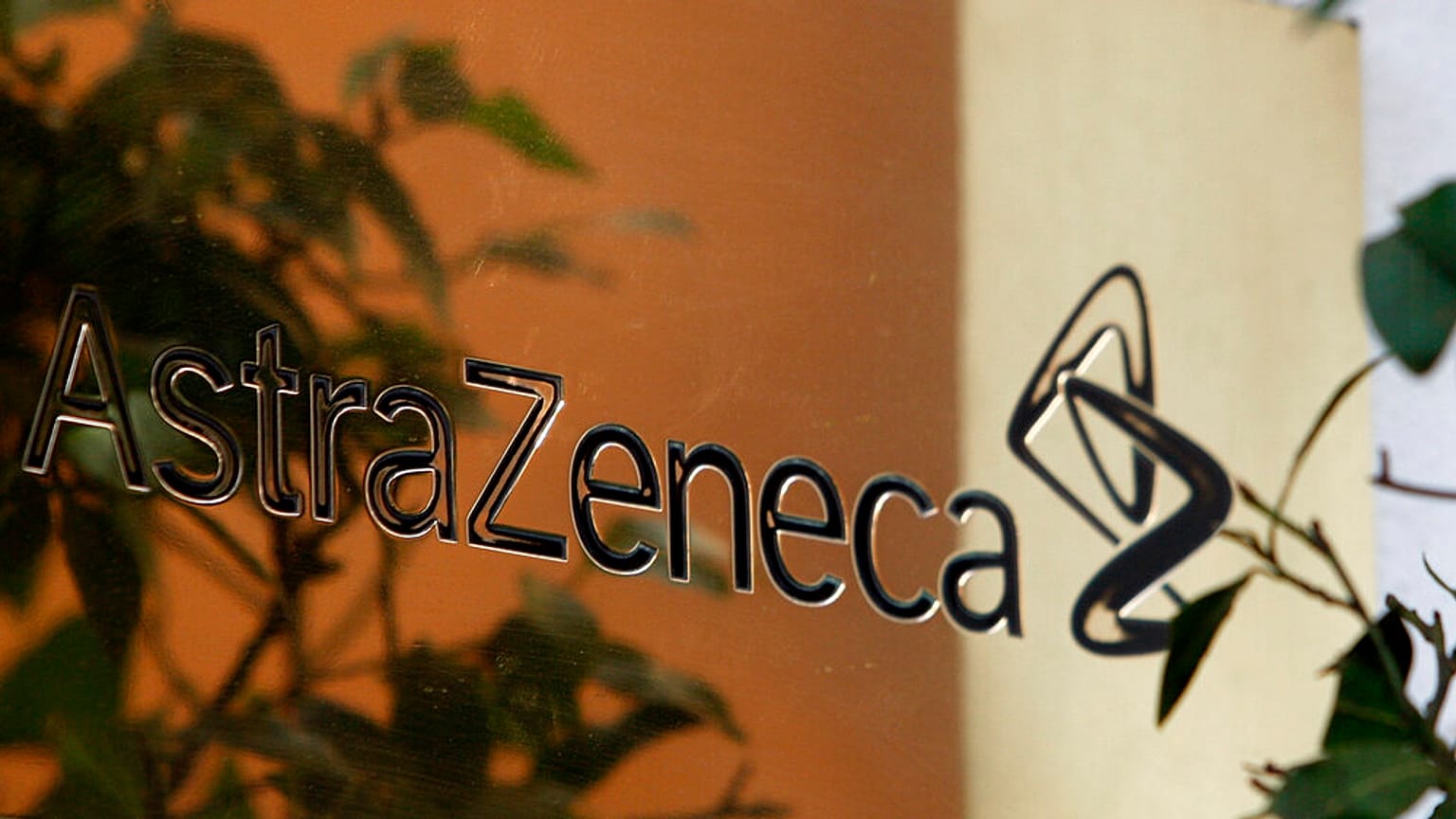 AstraZeneca: Aşımız Covid-19'un mutasyona uğrayan haline karşı etkili olabilir