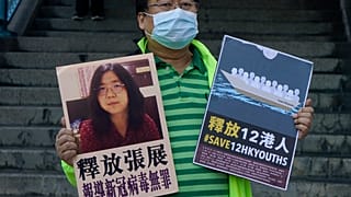 Supporter of Zhang Zhan in front of the Court in Shangaï, China.