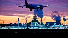 Flugzeug landet in Berlin-Tegel, 5.11.2020