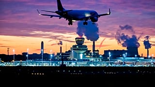 Flugzeug landet in Berlin-Tegel, 5.11.2020