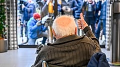 COVID-19: Η μοναξιά των ηλικιωμένων στα γηροκομεία του Βελγίου 