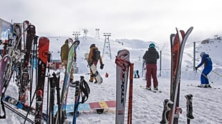 Síszezon Svájcban (illusztráció)