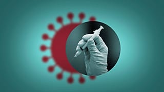 Ilustración del coronavirus SARS-CoV-2 y una inyección con la vacuna