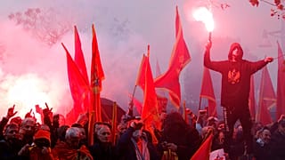 Thousands of people rallied on Monday against the proposed change of the law