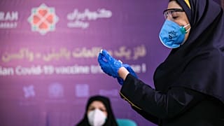 آغاز نخستین مرحله آزمایش انسانی واکسن کووید-۱۹ ساخت ایران