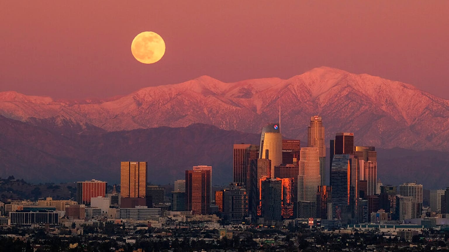 Vollmond über Los Angeles
