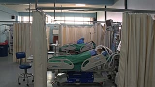 Imagen de la sala de cuidados intensivos de un hospital chileno