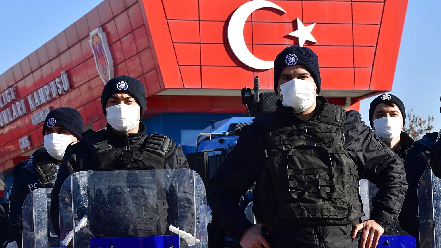 Újabb életfogytiglani börtönbüntetések Törökországban