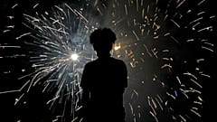 Quest'anno ce li guardiamo in solitudine dal televisore, i fuochi d'artificio