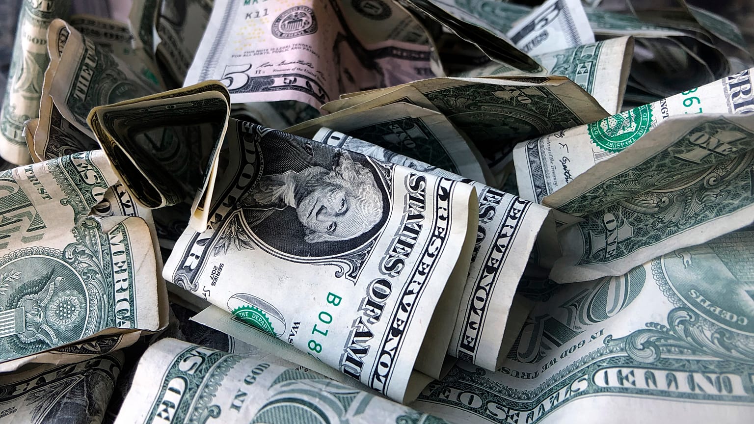أوراق من العملى الاميركية الدولار. نيويورك ـ 2019/04/03