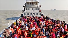 Távoli szigetre költöztetik a rohingyákat