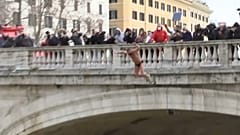 Neujahr - und platsch!