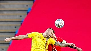 Omar Elabdellaoui (balra) a Norvégia-Románia mérkőzésen, 2020 októberében