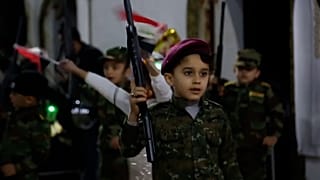 رقص و پایکوبی شبانه مردم عراق در جشن آغاز سال نو میلادی