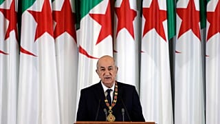 Cezayir Cumhurbaşkanı Abdulmecid Tebbun, seçimlere hazırlık amacıyla Ulusal Halk Meclisi'ni feshetti.