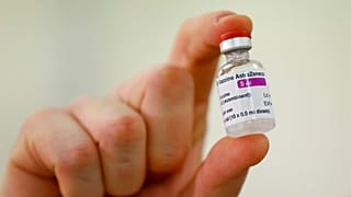 AstraZeneca ve Oxford Üniversitesi'nin geliştirdiği Covid-19 aşısı numunesi.