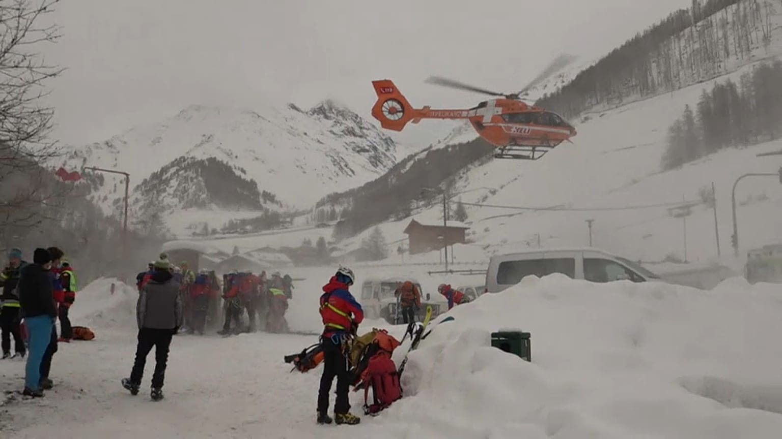 Avalanche mata casal em Itália