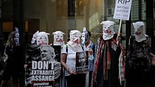 Manifestation de soutien à Julian Assange devant la cour de l'Old Bailey, à Londres, le 14 septembre 2020
