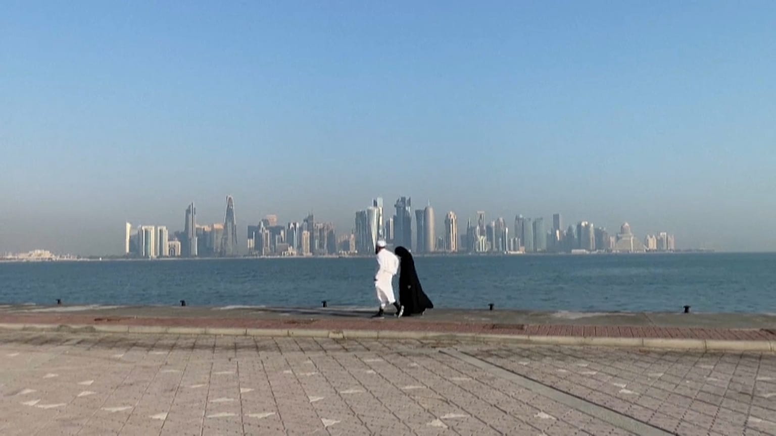 إعادة فتح الحدود  بين السعودية وقطر