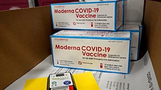لقاح موديرنا المضاد لكوفيد-19