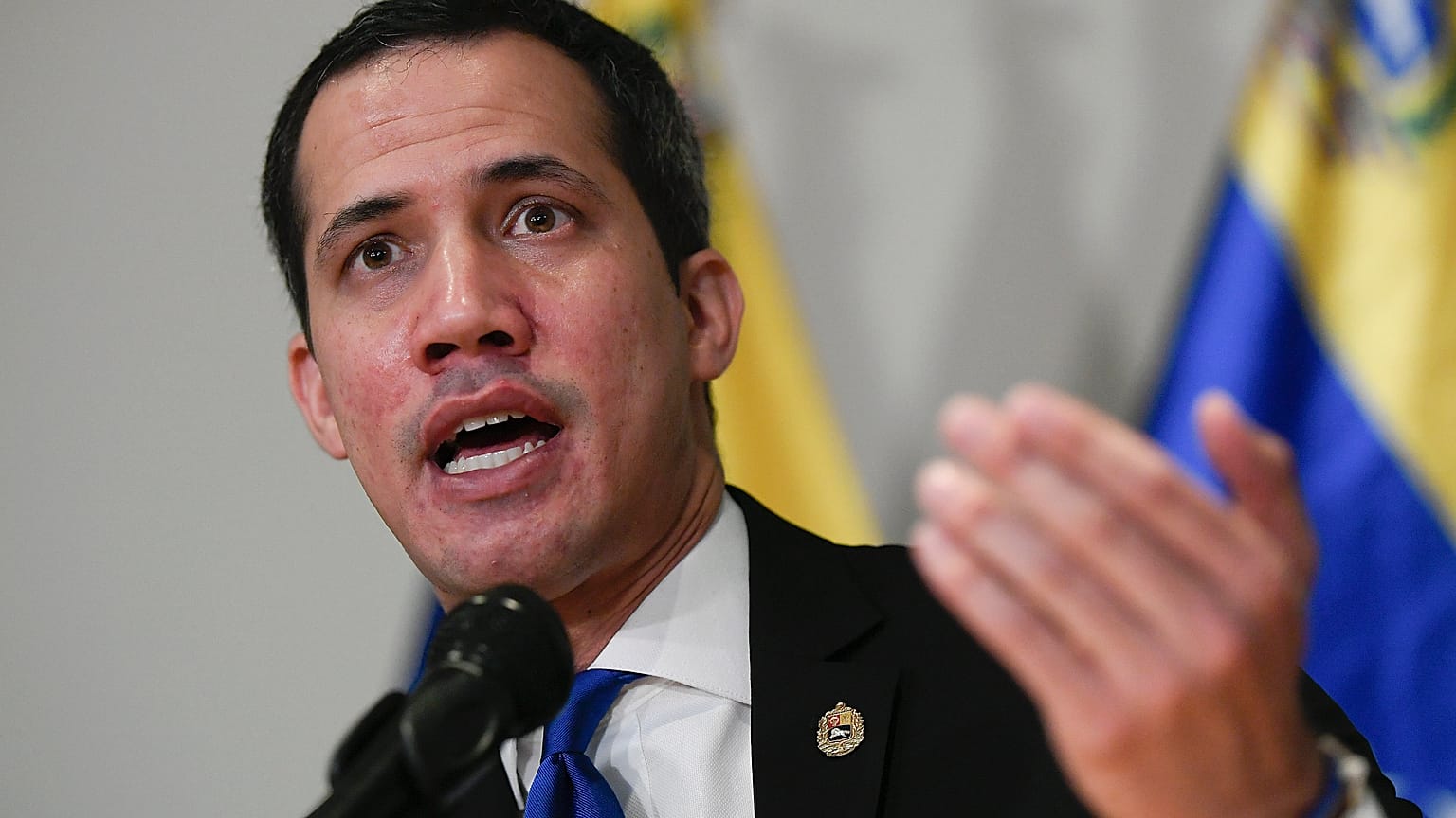 Juan Guaidó anunció que el anterior Parlamento, de mayoría opositora, seguirá ejerciendo sus funciones bajo la figura de la Comisión Delegada durante un año.