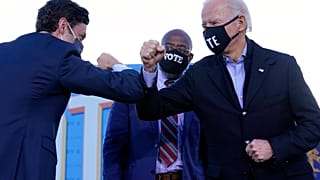 Seçimi kazanan Demokrat adaylar Warnock ve Ossoff Biden ile birlikte 