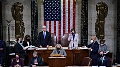 Mike Pence et Nancy Pelosi au Congrès