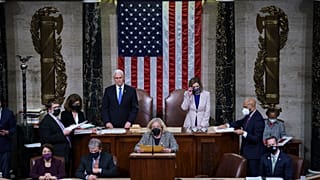 Mike Pence et Nancy Pelosi au Congrès