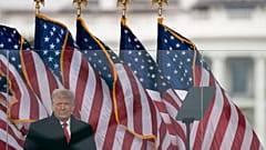 Donald Trump se dirige a sus seguidores en Washington (06/01)