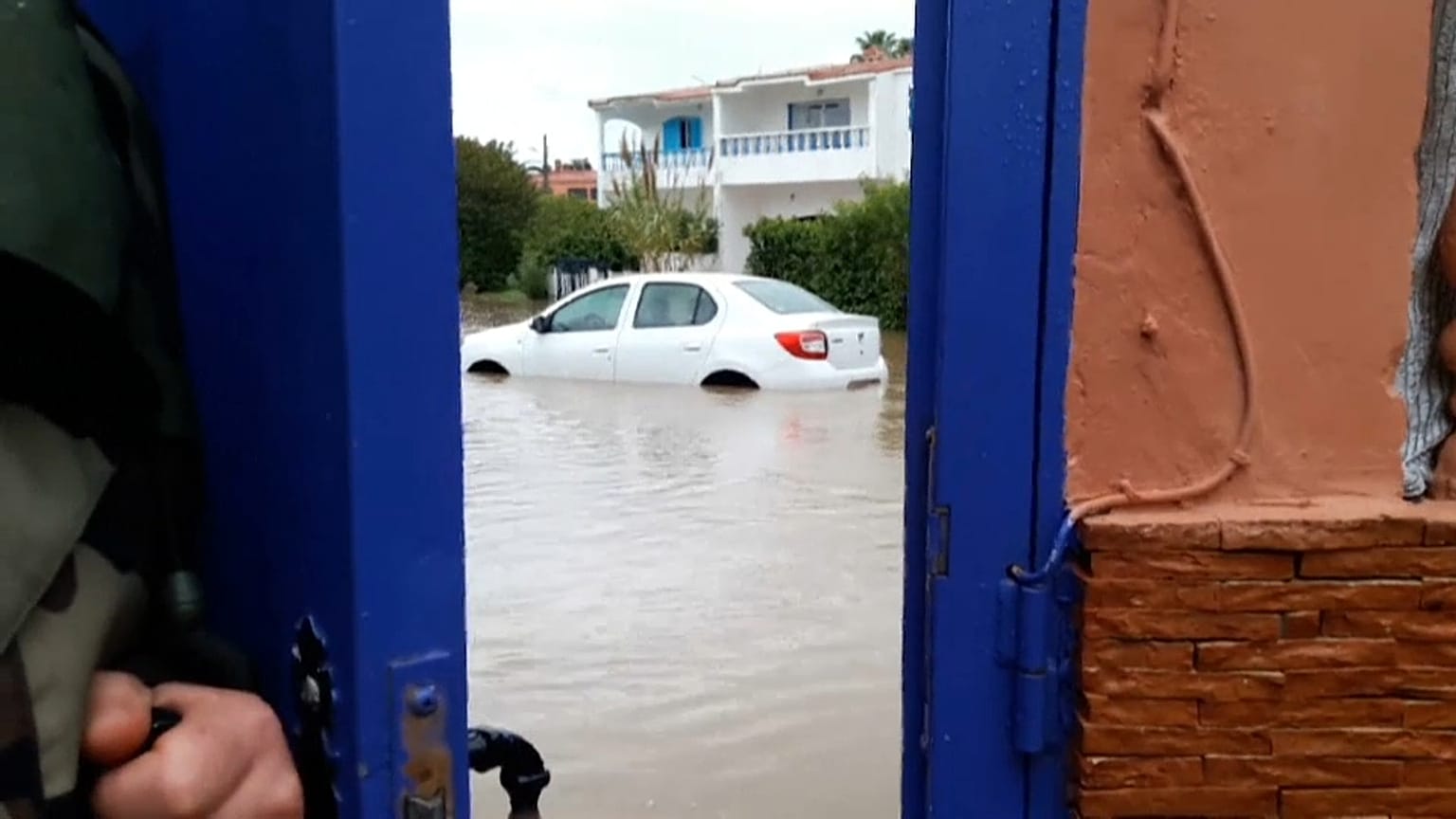 سيول أغرقت الشوارع والطرقات في الدار البيضاء